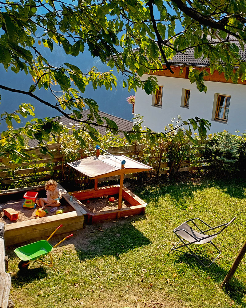 Spielplatz auf unserem Hof